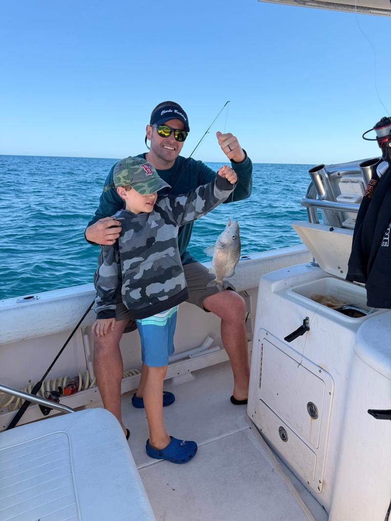 Offshore fishing in the Gulf with Go Fish SRQ Charters, Sarasota