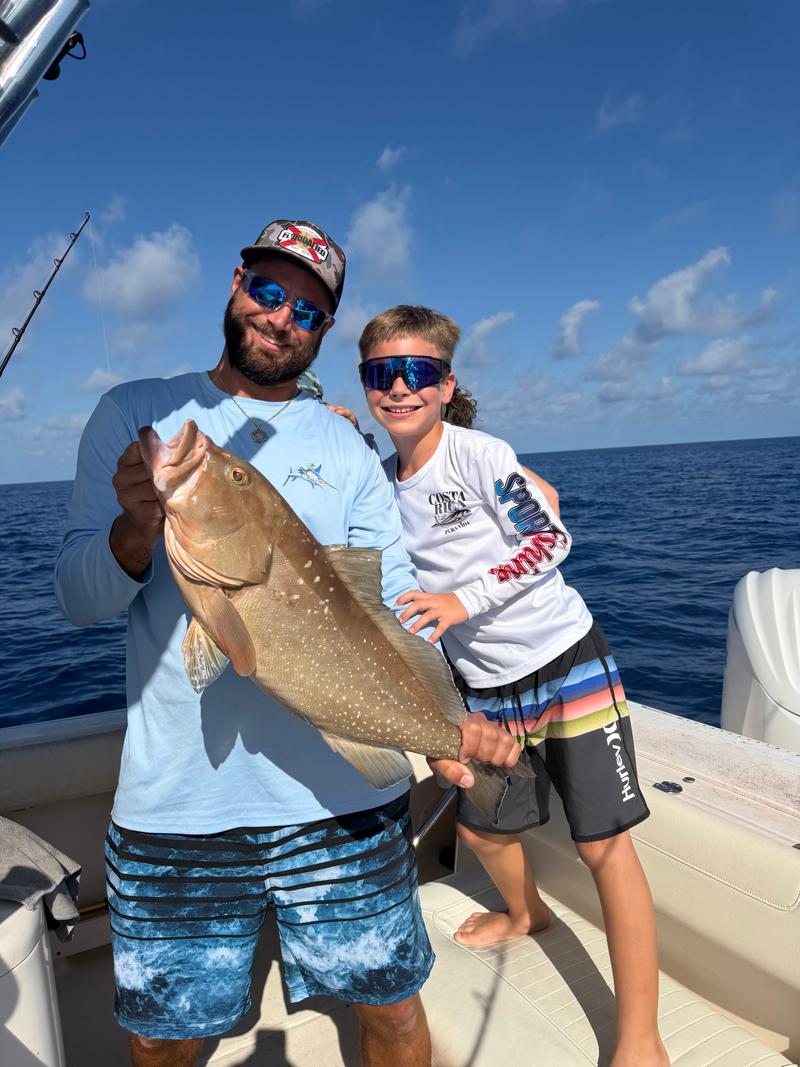 Offshore fishing in the Gulf with Go Fish SRQ Charters, Sarasota